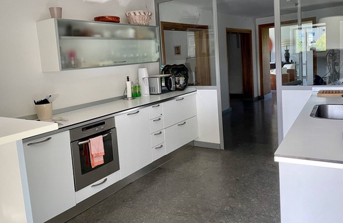 Uzes House | Architect-designed house with pool, exceptional view of Uzès, 350m town center
