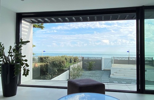 Benodet House | Architect-designed villa with private beach access