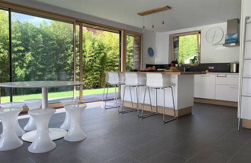 Pleherel-Plage-Vieux-Bourg House | Architect-designed house on large landscaped plot 2 steps from beaches