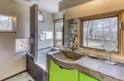 Mad River Valley House | Architectural Concrete Ski House