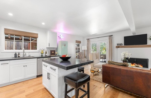 Los Olivos House | Architectural Farmhouse Retreat in Downtown Los Olivos, "The Flying Pig"