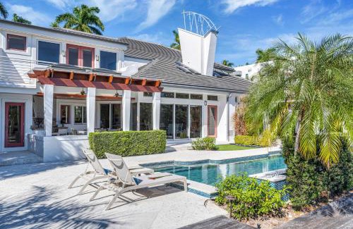 Nurmi Isles House | Architectural Masterpiece Venice of America Riverside View Access Nurmi Key RESlDENCES