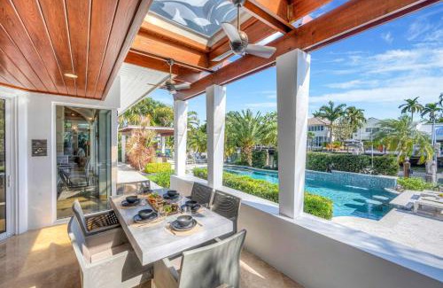 Nurmi Isles House | Architectural Masterpiece Venice of America Riverside View Access Nurmi Key RESlDENCES