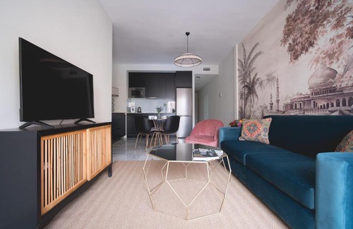 Leon XIII-Los Naranjos Apartment | Arco Macarena Suite by SHS