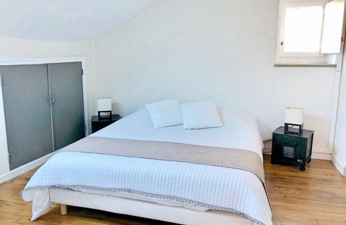Salies-de-Bearn Apartment | Arcolan T2 meublé équipé 55m2