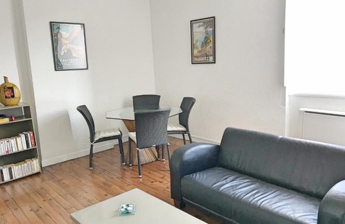 Salies-de-Bearn Apartment | Arcolan T2 meublé équipé 55m2