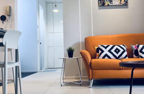 Mont Kiara Apartment | Arcoris SOHO by Cj