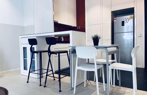 Mont Kiara Apartment | Arcoris SOHO by Cj