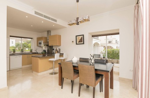 Arcos de la Frontera House | Arcos Gardens Golf by Interhome