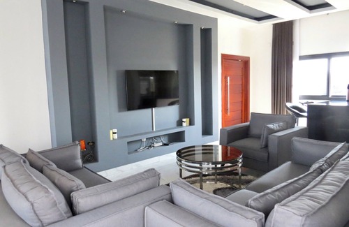 Lopes Hotel | ARCRISTAL - PRESIDENTS VILLA