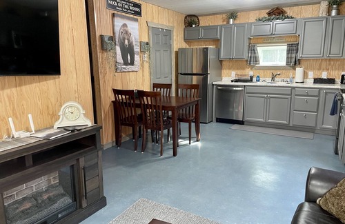North Pole Cabin | Arctic Cabin in North Pole, Alaska