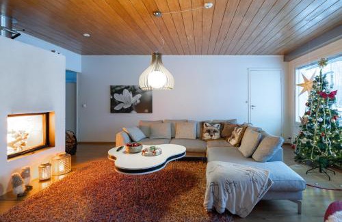 Rovaniemi Villa | Arctic River House