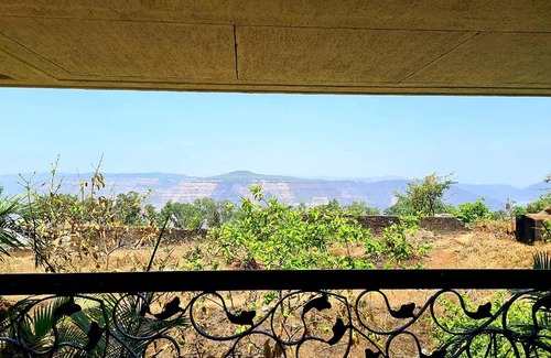 Wai Villa | ARCUS VILLA - Swimming Pool/AC/Luxurious