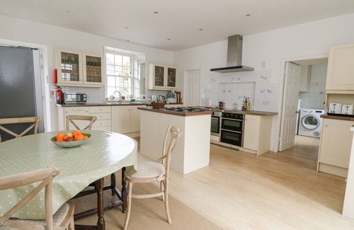 Oban Cottage | ARDCHATTAN MANSE, pet friendly, character holiday cottage in Oban