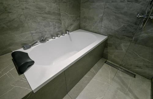 South Triangle Hotel | Ardenhills Suites