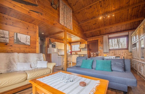 Somme-Leuze Ski Chalet | Ardennes chalet Fluffy's home near Somme-Leuze with terrace