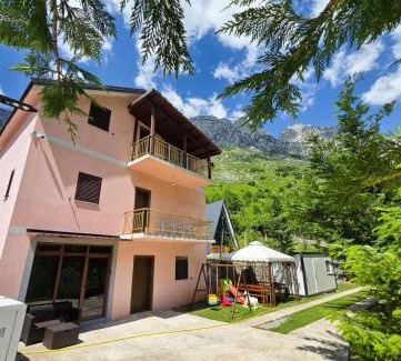 Boge House | Arditi's Guesthouse