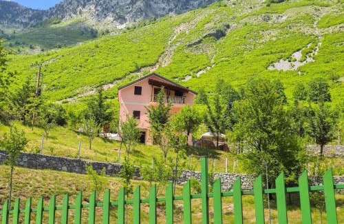 Boge House | Arditi's Guesthouse