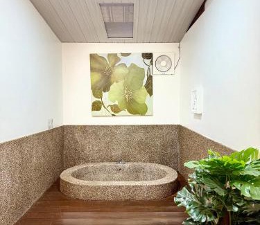 Tanjung Bungah Hotel | Ardour Lodge "B" Wing