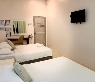 Tanjung Bungah Hotel | Ardour Lodge "B" Wing