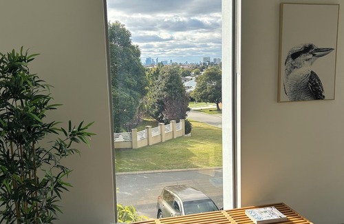 Ardross Apartment | Ardross City Views Apartment