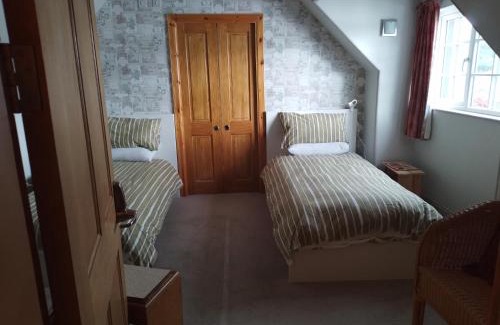 Kinlochard Bed & Breakfast | Ardross Cottage