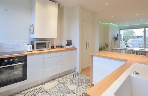 Lisieux Apartment | Are you dreaming of a relaxing vacation with cultural experiences and activities in nature? Then thi