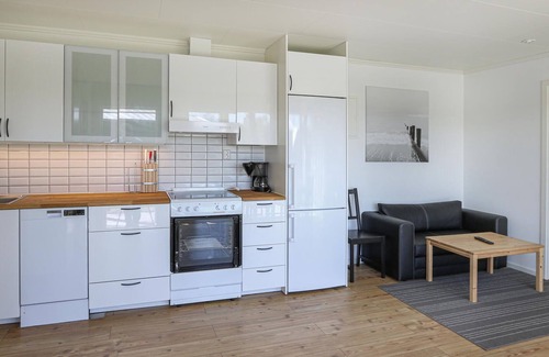 Hagaby House | Are you dreaming of a vacation near the sea? Then this inviting vacation home is just right for you.