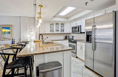 Madeira Beach Condo | Arena De Madeira 502 Premier- Beautiful Updates- Beach Front