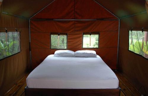 La Fortuna Hostel | Arenal Backpackers Resort