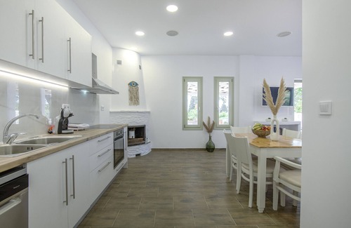 Drios Apartment | Arethousa House