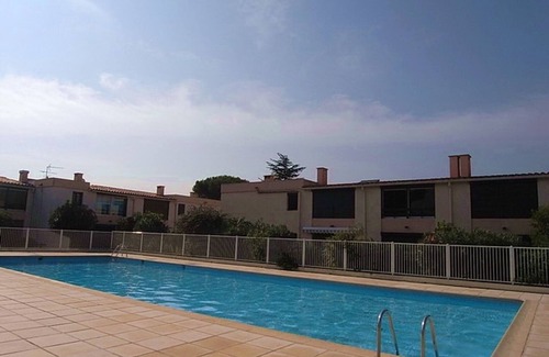 Argeles Plage Apartment | Argelès-sur-Mer: Cozy 1BR Apt w/Terrace, Pool, Tennis, 500m from Beach, Parking