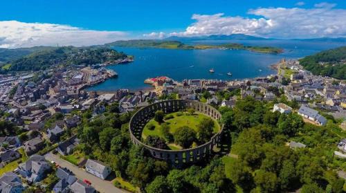 Oban Apartment | Argyll Mansions Penthouse