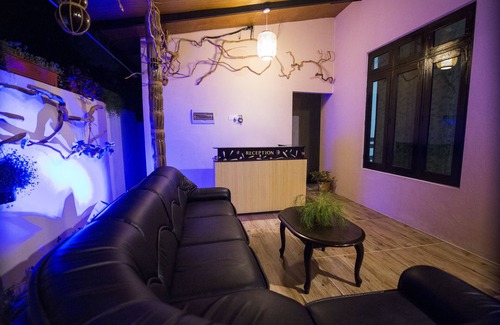 Thoddoo House | Ari Heaven