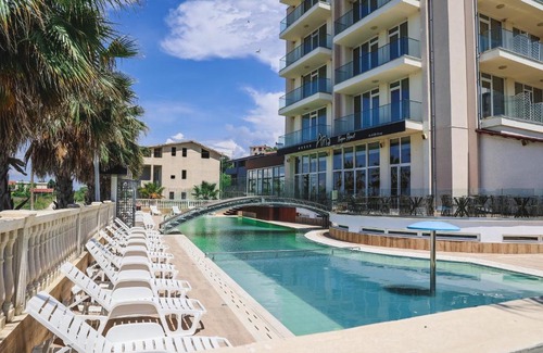Rade Hotel | Aria Beach Resort