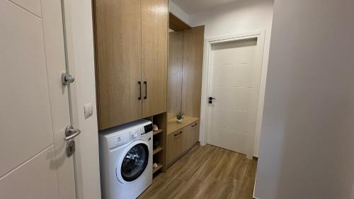 Qender Apartment | Aria's Apartment - City Center