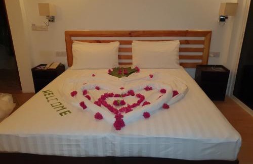 Dhangethi House | Arianna Dhangethi