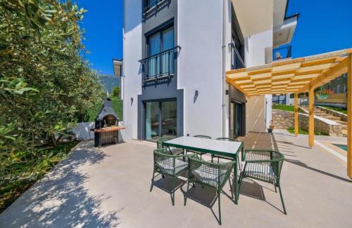 Oludeniz Villa | Arıcı evi delux luxury villa with indoor and outdoor pool
