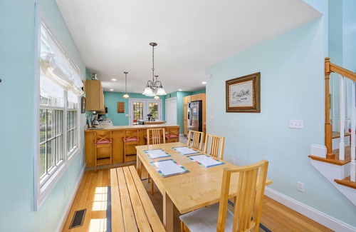 Chincoteague House | Ariel`s Grotto is a gorgeous 3 Bedroom/2.5 Bath Vacation Rentals on incredible C