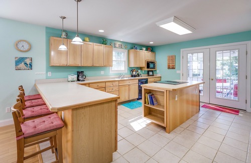 Chincoteague House | Ariel`s Grotto is a gorgeous 3 Bedroom/2.5 Bath Vacation Rentals on incredible C