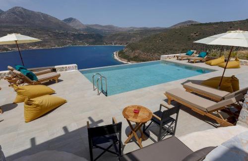 Limeni House | ARIS-APEA Villas