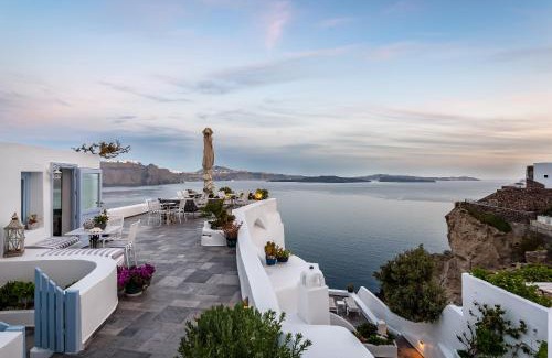 Oia Apartment | Aris Caves