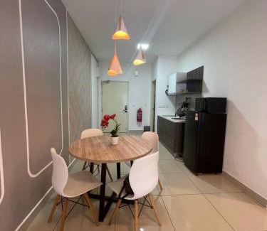 Kajang Apartment | Arissa Homestay Cerrado Southville City