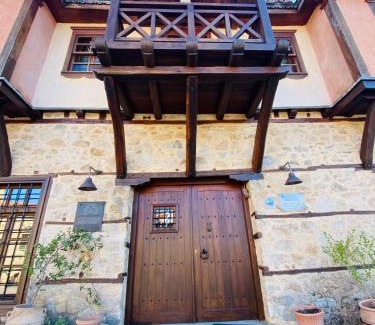 Arnaia Hotel | Aristotelous Alexandrou Historic Inn