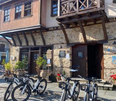 Arnaia Hotel | Aristotelous Alexandrou Historic Inn