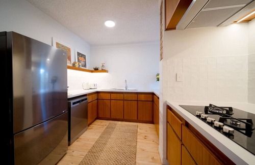North Adelaide Apartment | Arizona at North Adelaide - 2BR WiFi Central
