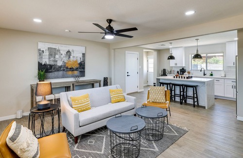 Papago Parkway House | Arizona Home w/ Pool ~ 3 Mi to Old Town Scottsdale