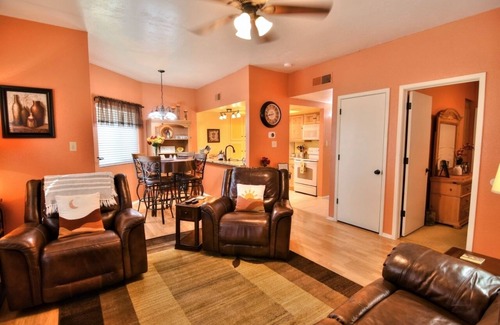 East Mesa Condo | Arizona Sunshine Condo overlooking the Pool/Hot Tub! Pets Welcome!