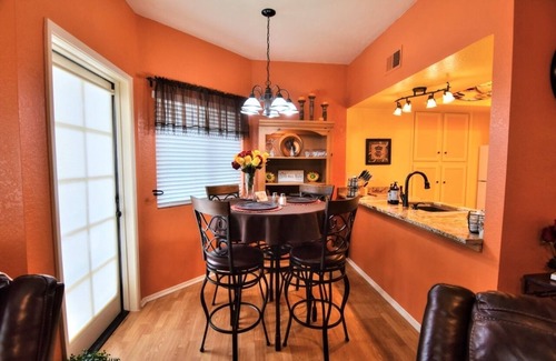 East Mesa Condo | Arizona Sunshine Condo overlooking the Pool/Hot Tub! Pets Welcome!
