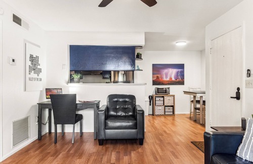 Mesa Condo | Arizona Themed Condo - 1st Floor, community Pool/Spa - Great Location!